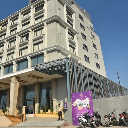 Hotel Accord Premier Raigarh Esterno foto