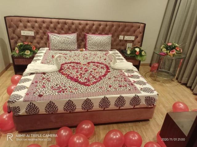 Hotel Accord Premier Raigarh Esterno foto
