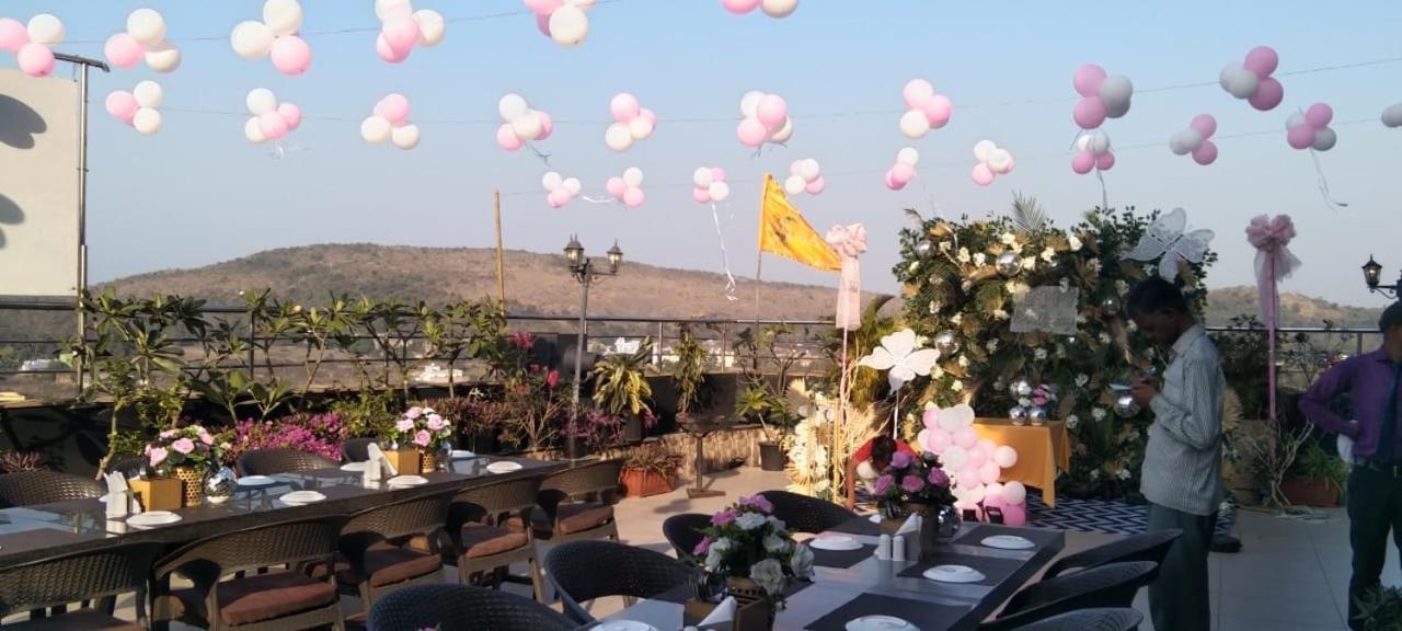 Hotel Accord Premier Raigarh Esterno foto