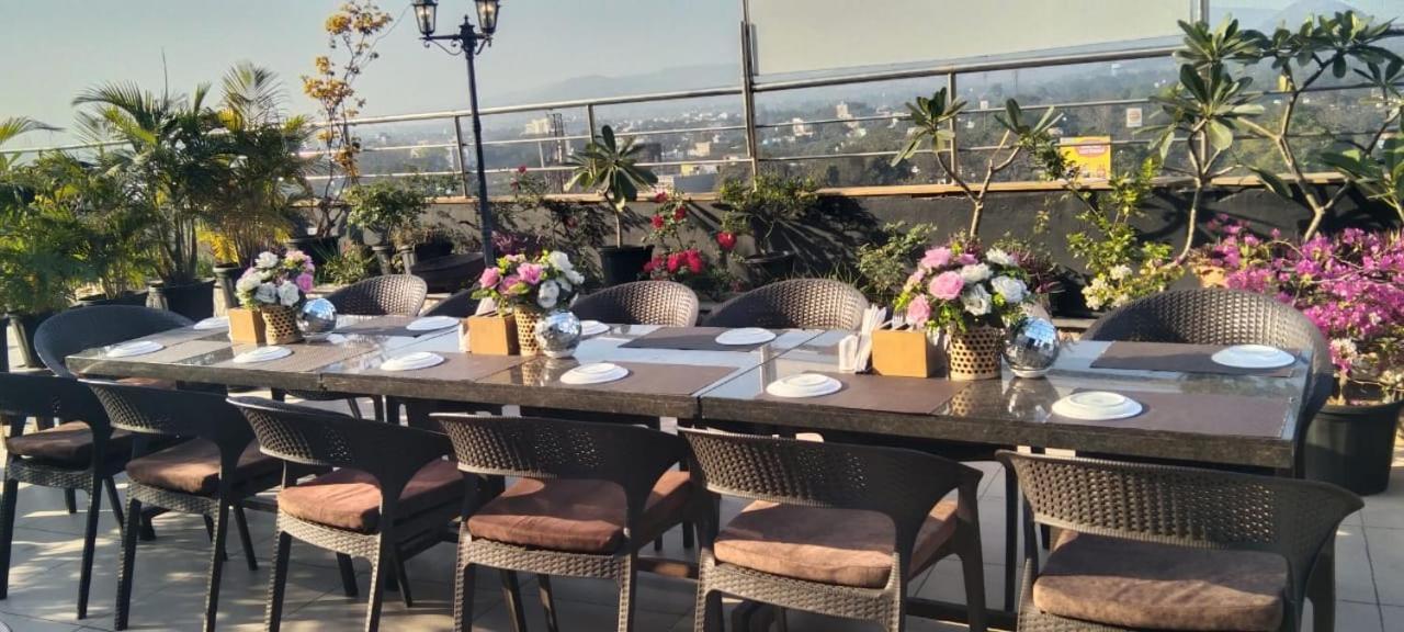 Hotel Accord Premier Raigarh Esterno foto