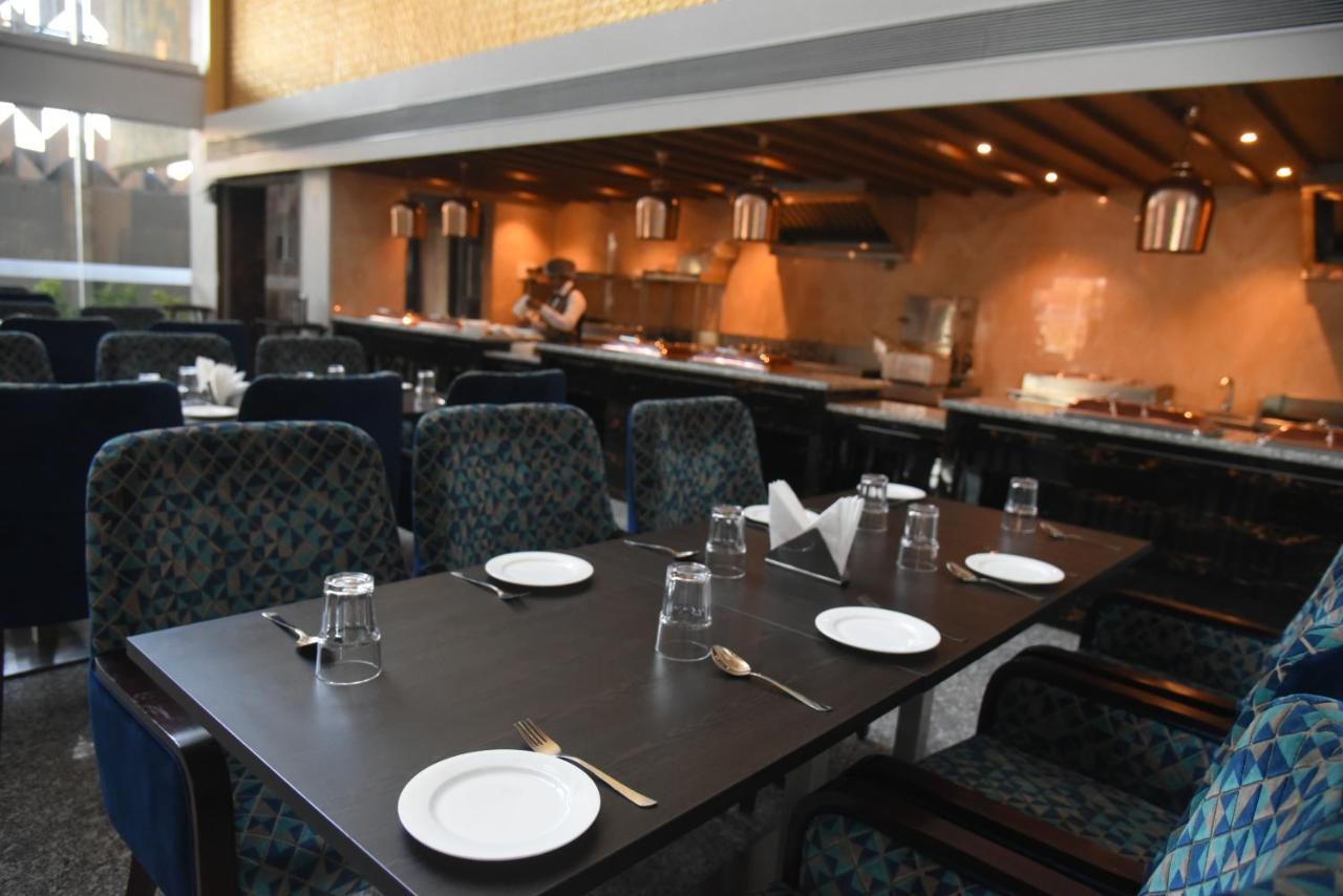 Hotel Accord Premier Raigarh Esterno foto