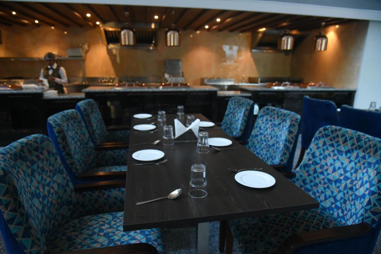Hotel Accord Premier Raigarh Esterno foto