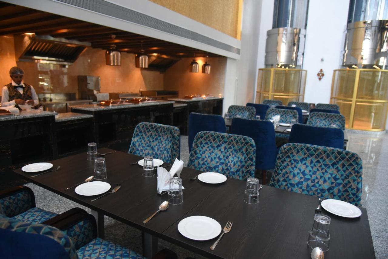 Hotel Accord Premier Raigarh Esterno foto